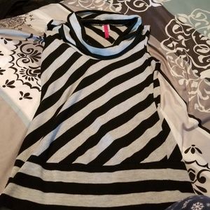 Striped sleeveless shirt